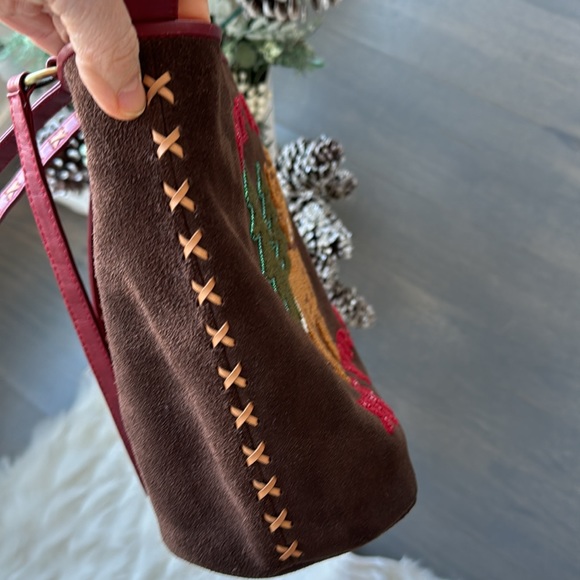 Isabella Fiore. Brown Suede and Red Leather Tote. Limited Edition. Rare find. - Picture 11 of 15